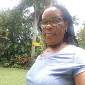 Meet your Posher, Hyacinth